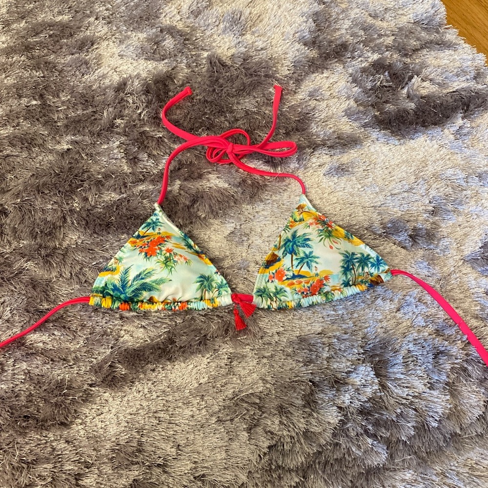Triangle bikini top